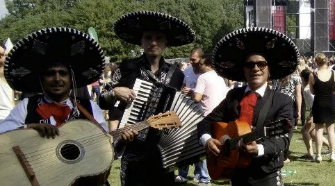 Azteekse zonnen pinatas ezels te huur